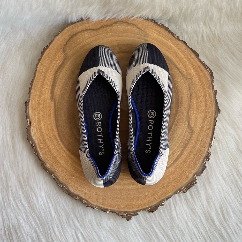 LIKE NEW Rothy’s cap toe flats - Picture 11 of 15